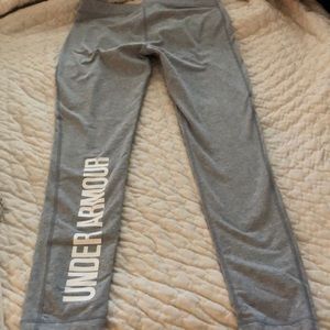 Under Armour light grey charged leggings.